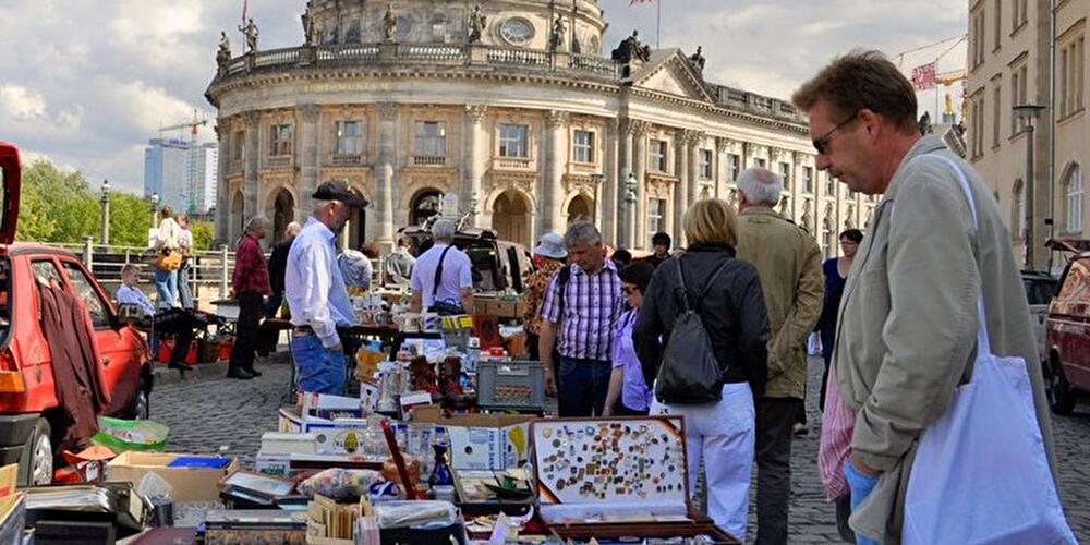 Antique and Book Market at the Bode Museum
