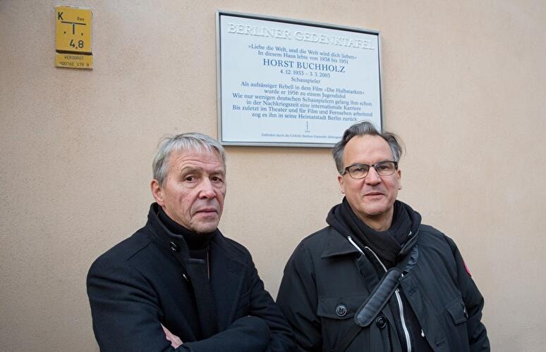 Enthüllung der Gedenktafel für Horst Buchholz