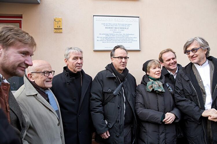 Enthüllung der Gedenktafel für Horst Buchholz