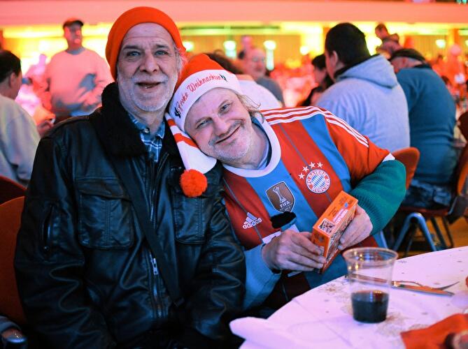 Frank Zanders Weihnachtsfeier für Obdachlose