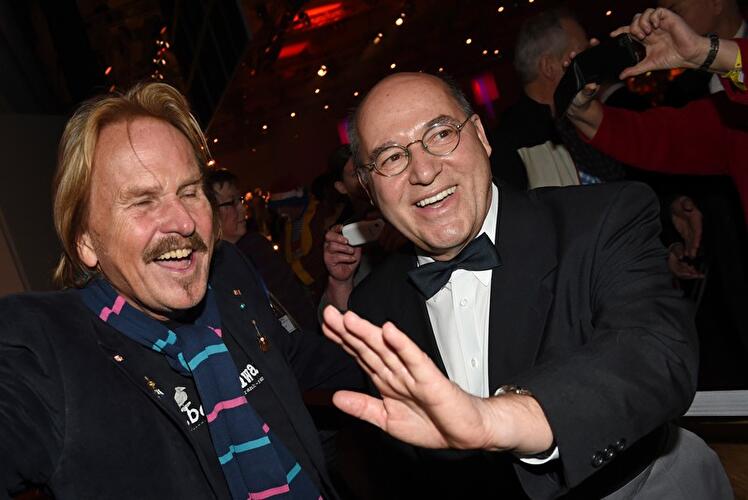 Frank Zanders Weihnachtsfeier für Obdachlose