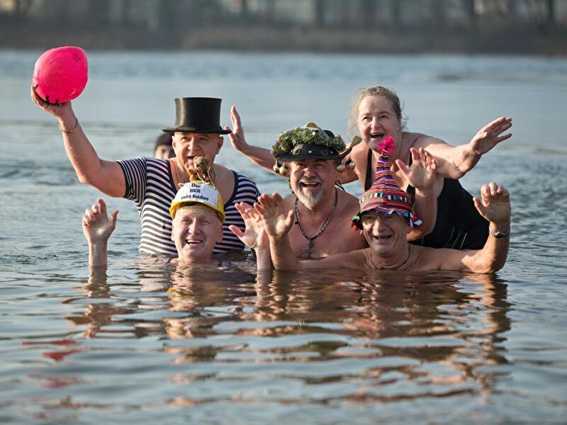 Neujahrsschwimmen