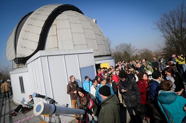 Partielle Sonnenfinsternis 2015