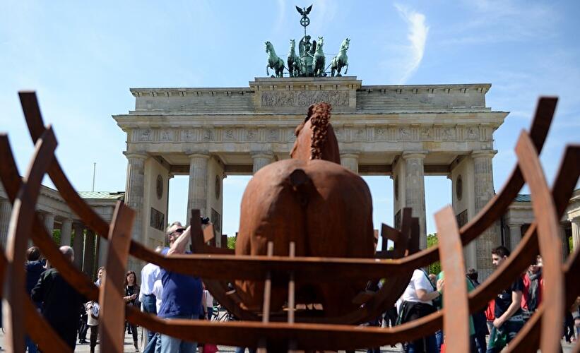 Pferdeskulpturen vor dem Brandenburger Tor