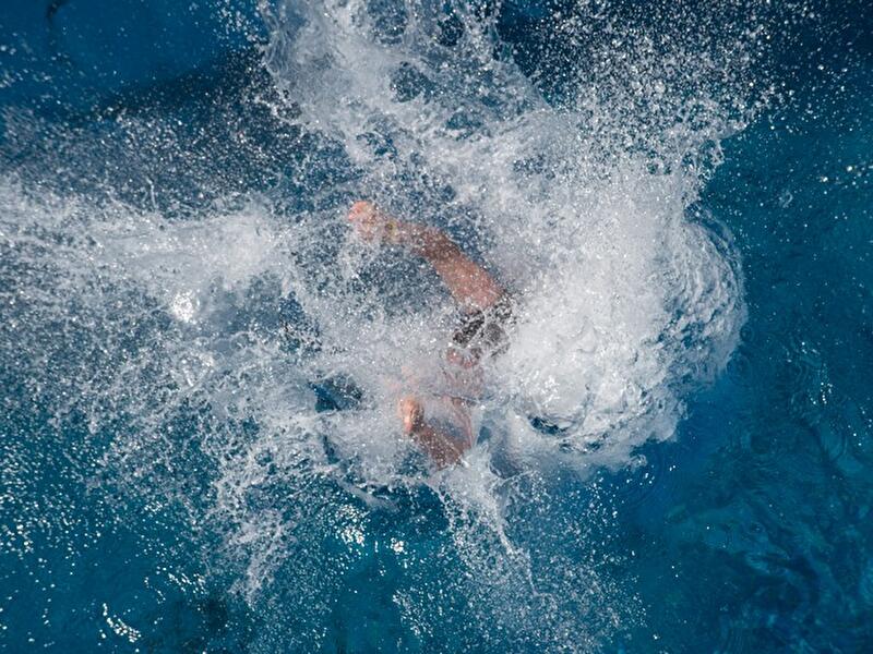Splash Diving Contest
