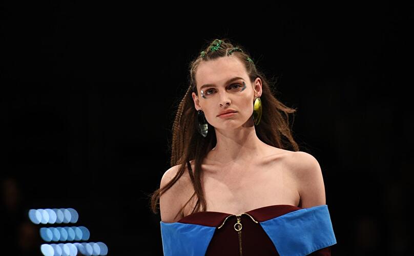 Verrückte Kreationen Berlin Fashion Week Juli 2015