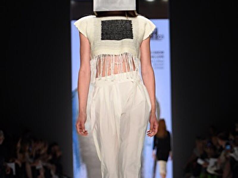 Verrückte Kreationen Berlin Fashion Week Juli 2015
