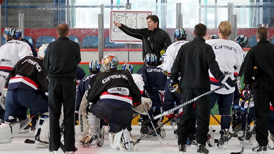 Training Eisbären Berlin
