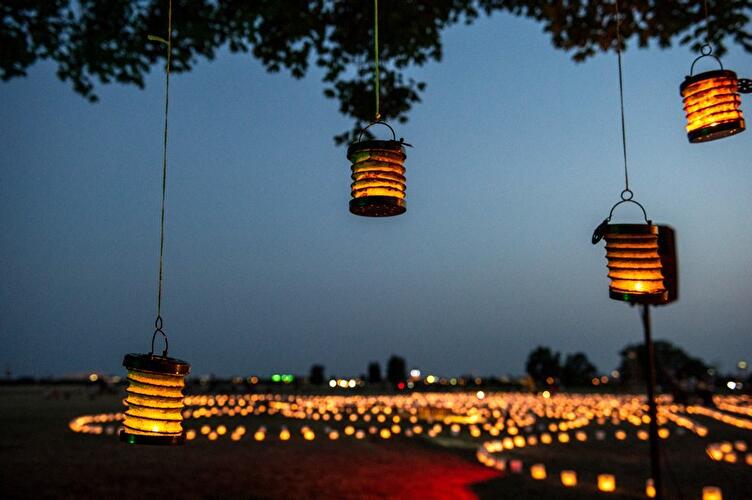 Lichterlabyrinth «Die Große Reise»