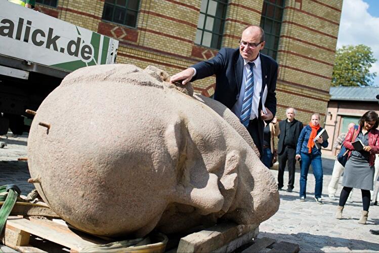Lenin-Kopf in der Zitadelle