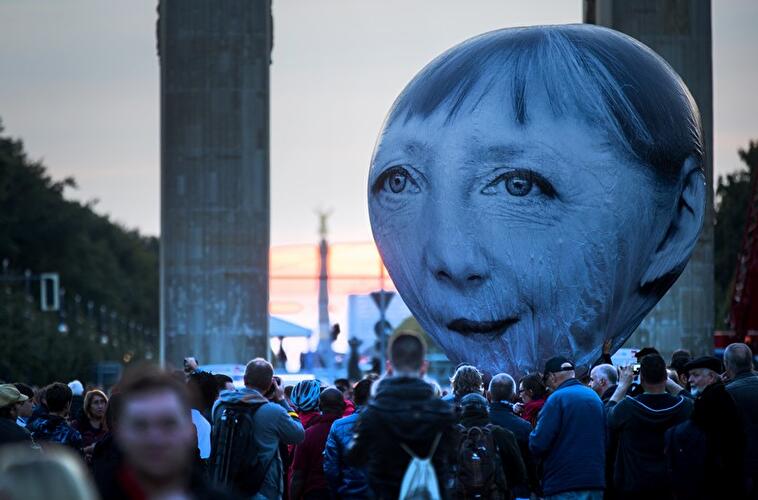 Riesenballons: Time to Shine