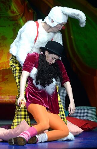 Schneewittchen und die 77 Zwerge