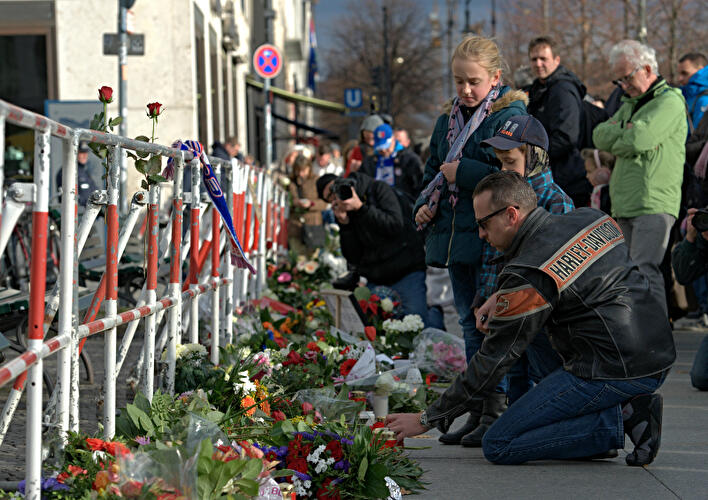 Berlin trauert mit Paris