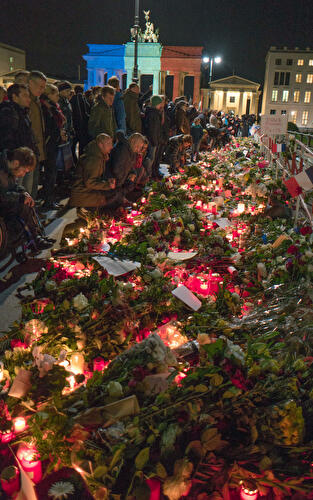 Berlin trauert mit Paris
