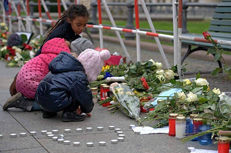 Berlin trauert mit Paris