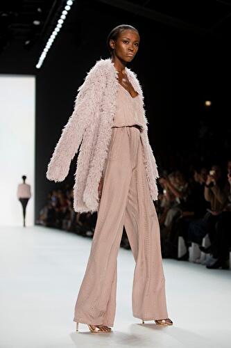 Herbst/Winter 2016/2017 Kollektion von Dimitri