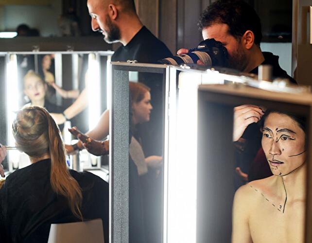 Fasion Week Backstage