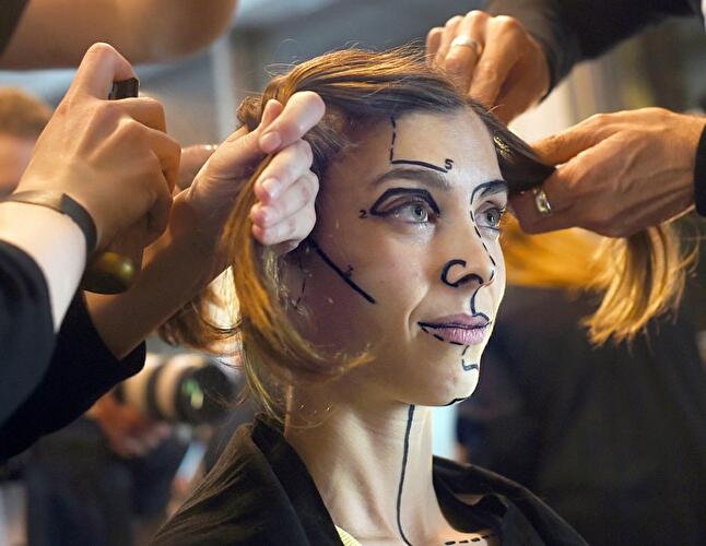 Fasion Week Backstage