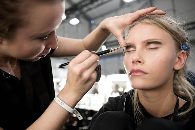 Fasion Week Backstage