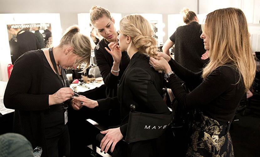 Fasion Week Backstage