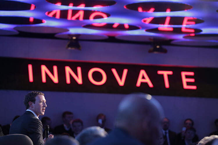 Mark Zuckerberg erhält Axel Springer Award