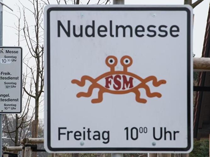 «Nudelmesse»-Schild