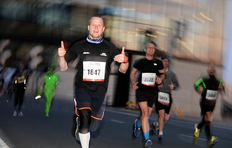 Airport Night Run