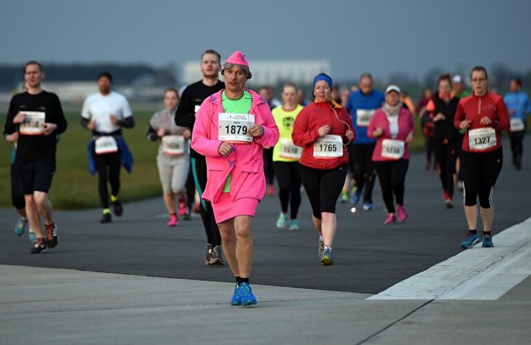 Airport Night Run