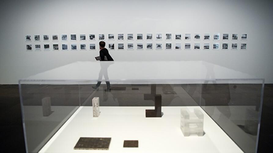 Carl Andre: Sculpture as Place