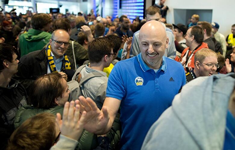 Alba feiert Saisonabschluss