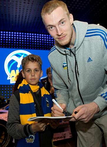 Alba feiert Saisonabschluss