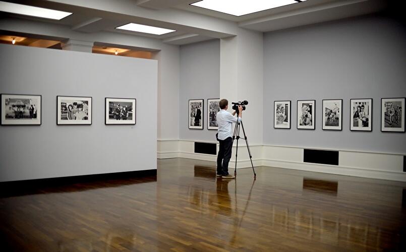 Helmut Newton, Alice Springs und Mart Engelen