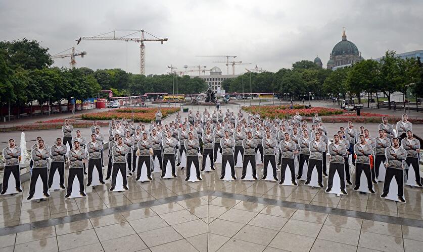 Papp-Klitschkos am Alexanderplatz