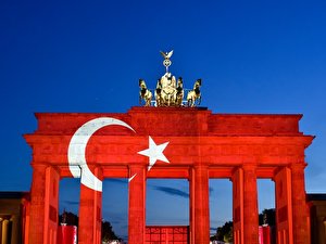 Berlin trauert mit Istanbul