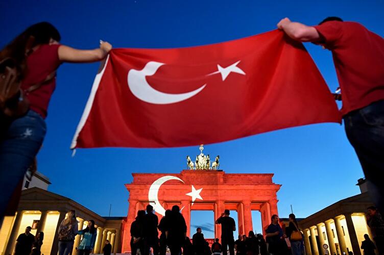 Berlin trauert mit Istanbul