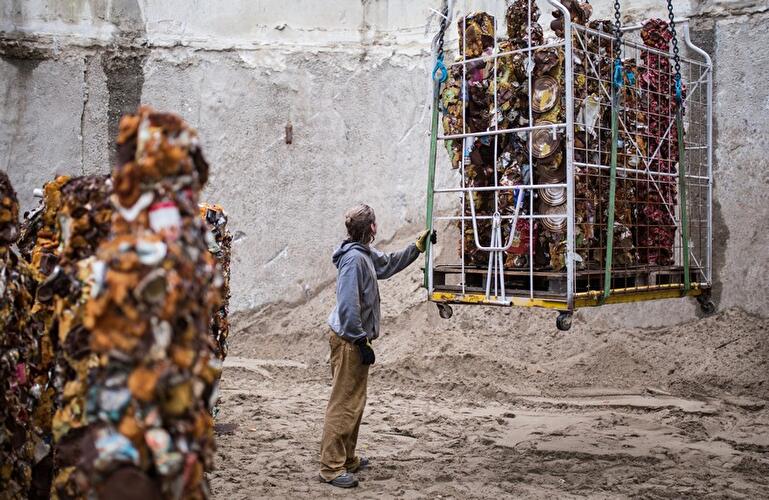 Installation "Trash People"