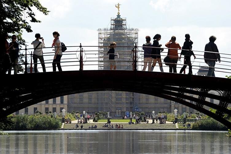 Sommerwetter am Charlottenburger Schloss