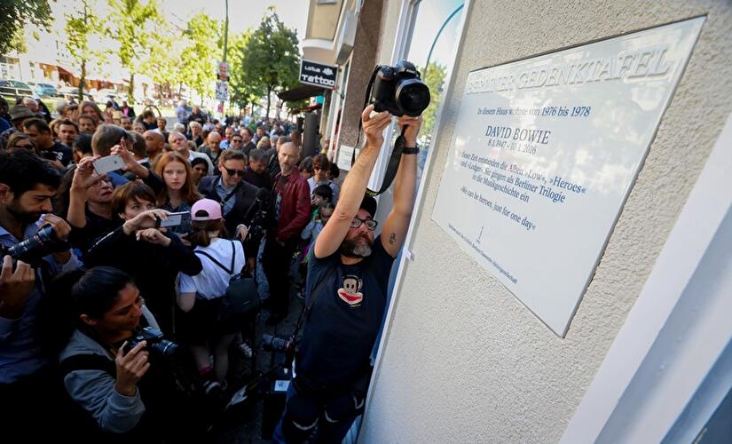 David Bowie memorial plaque