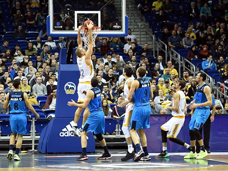 Alba Berlin - Khimki Moskau