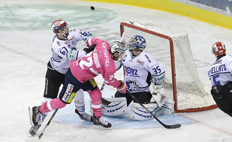 Eisbären Berlin - Schwenninger Wild Wings