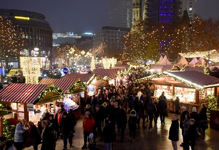 Weihnachtsmarkt an der Gedächtniskirche 2016