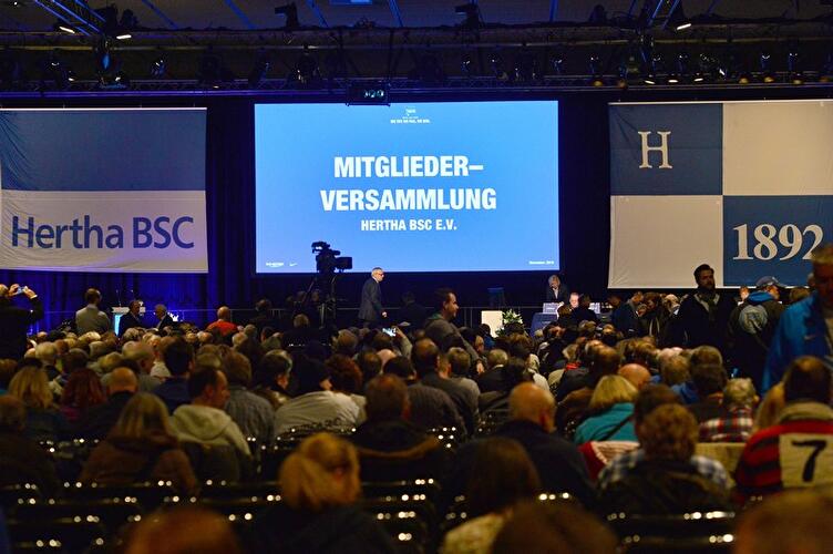 Hertha BSC Mitgliederversammlung 2016