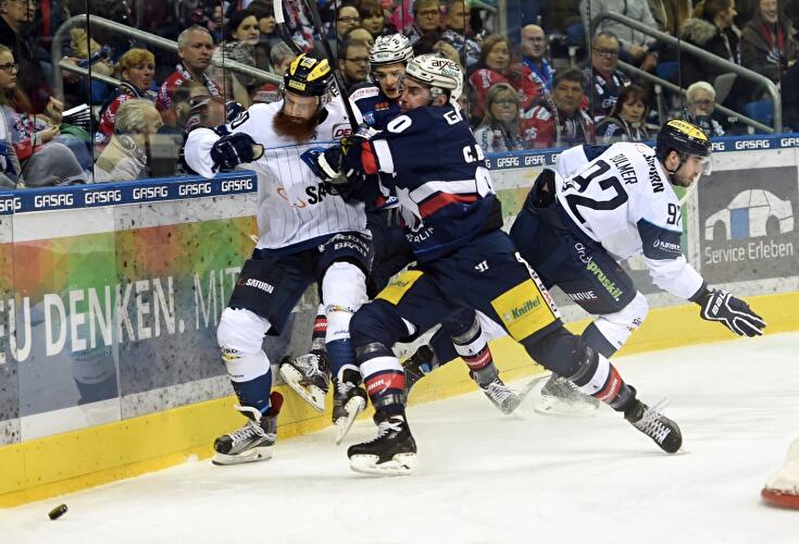 Eisbären siegen gegen Ingolstadt