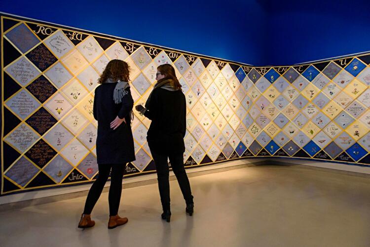 1000 Tücher gegen das Vergessen