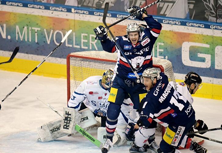 Heimsieg gegen Straubing
