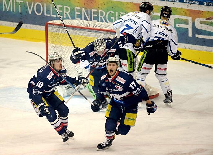 Heimsieg gegen Straubing