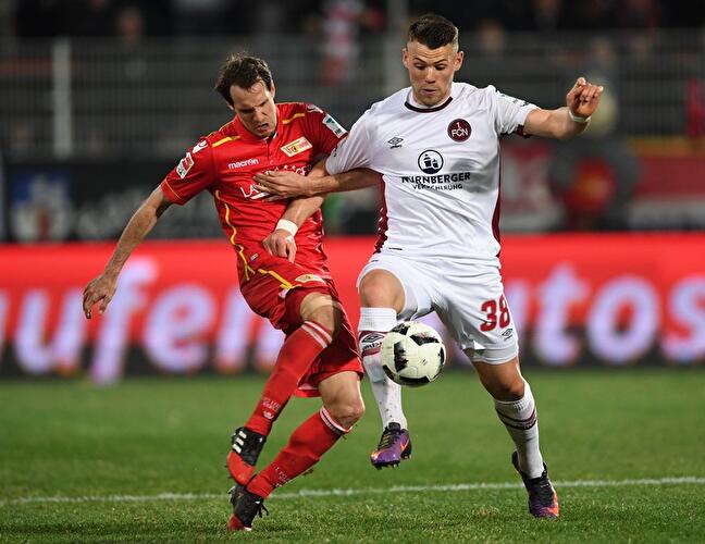 Heimsieg der Eisernen gegen den Club