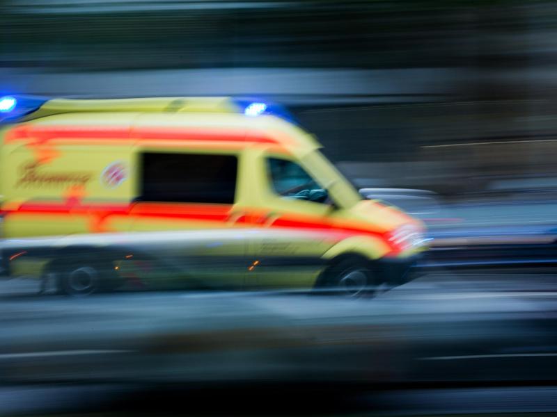 Alexanderplatz Frau Zündet Sich An Video