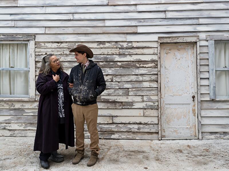 Rhea McCauley und Ryan Mendoza