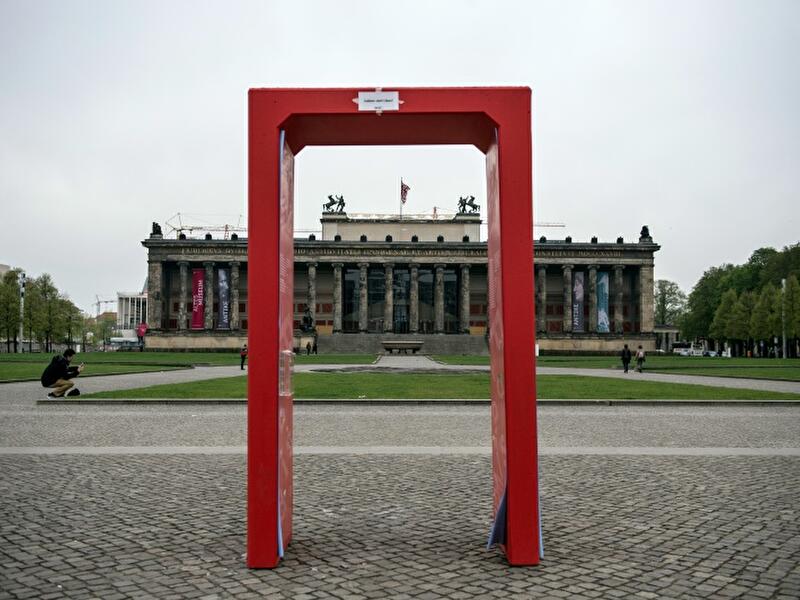 Open-Air-Ausstellung «Das Paradies ist überall»